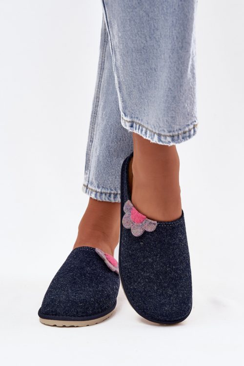 1106697 Slippers model 222291 Step in style