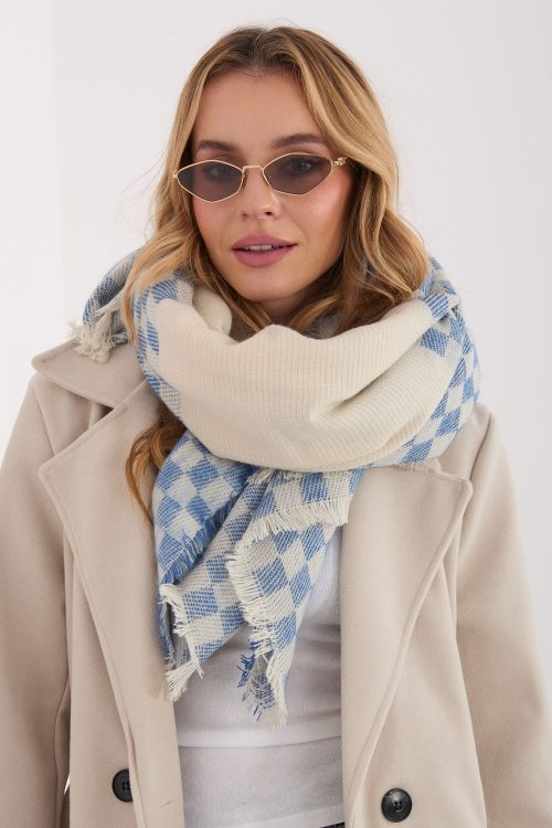 1106778.jpg Shawl model 222310 AT