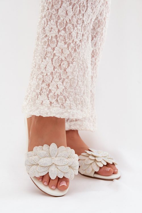 1117222 Flip-flops model 225389 Step in style