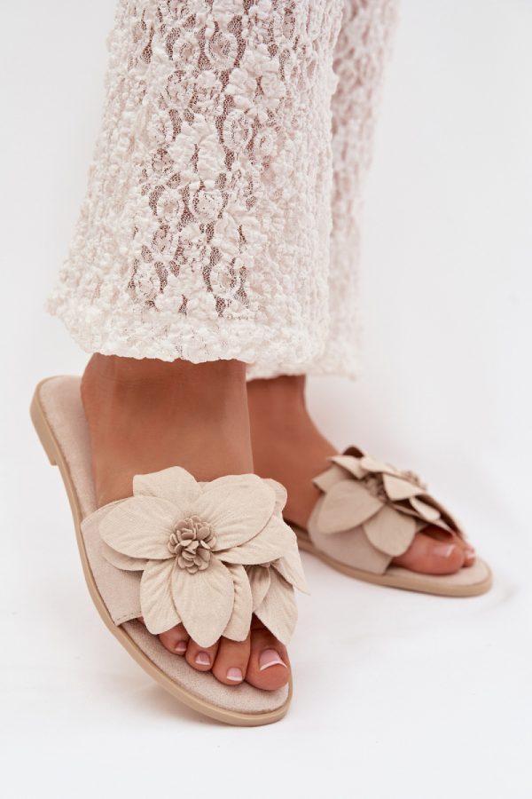 1117237 Flip-flops model 225394 Step in style