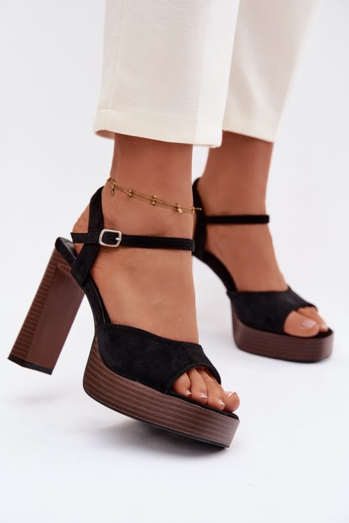 1119556 Heel sandals model 226118 Step in style