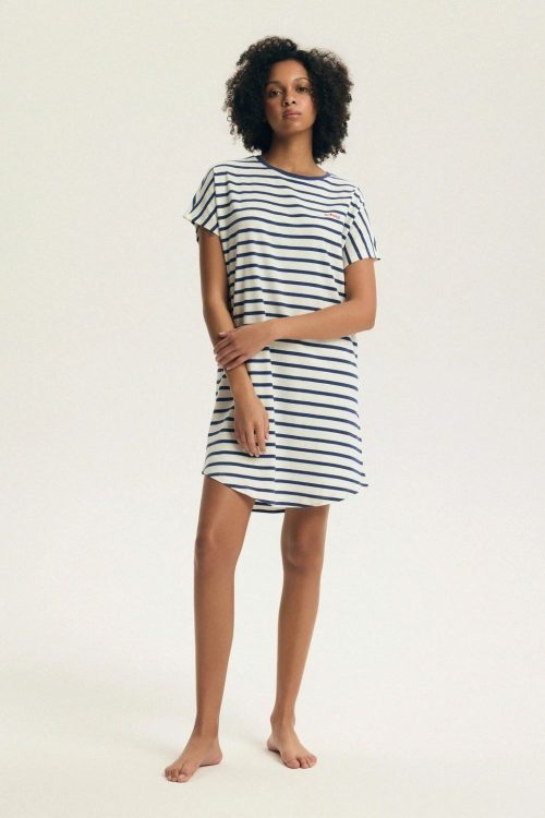 1121130 Nightshirt model 226610 Henderson